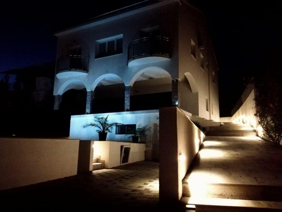 Villa Infinity Pinezići Buitenkant foto